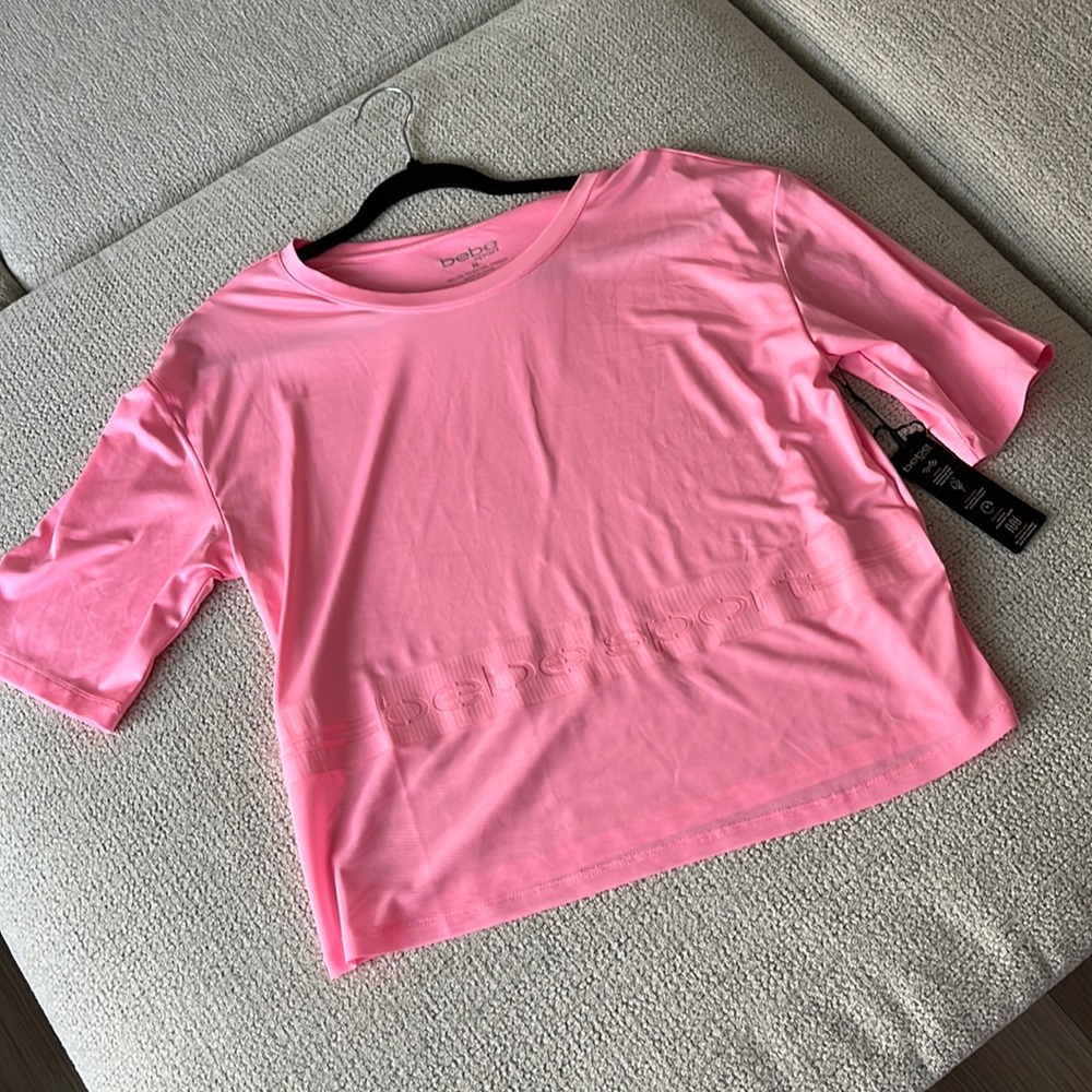 NWT Bebe Sport Short Sleeve Top- Size M
